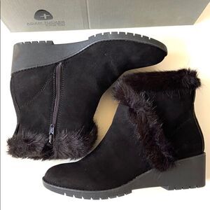 NEW me too Adam Tucker leather boots